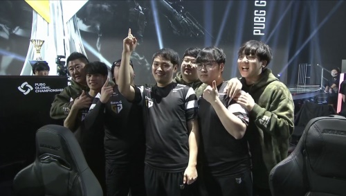 持球出压方 持球出压方